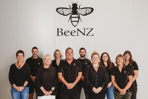 Full team photo of the BeeNZ New Zealand Team