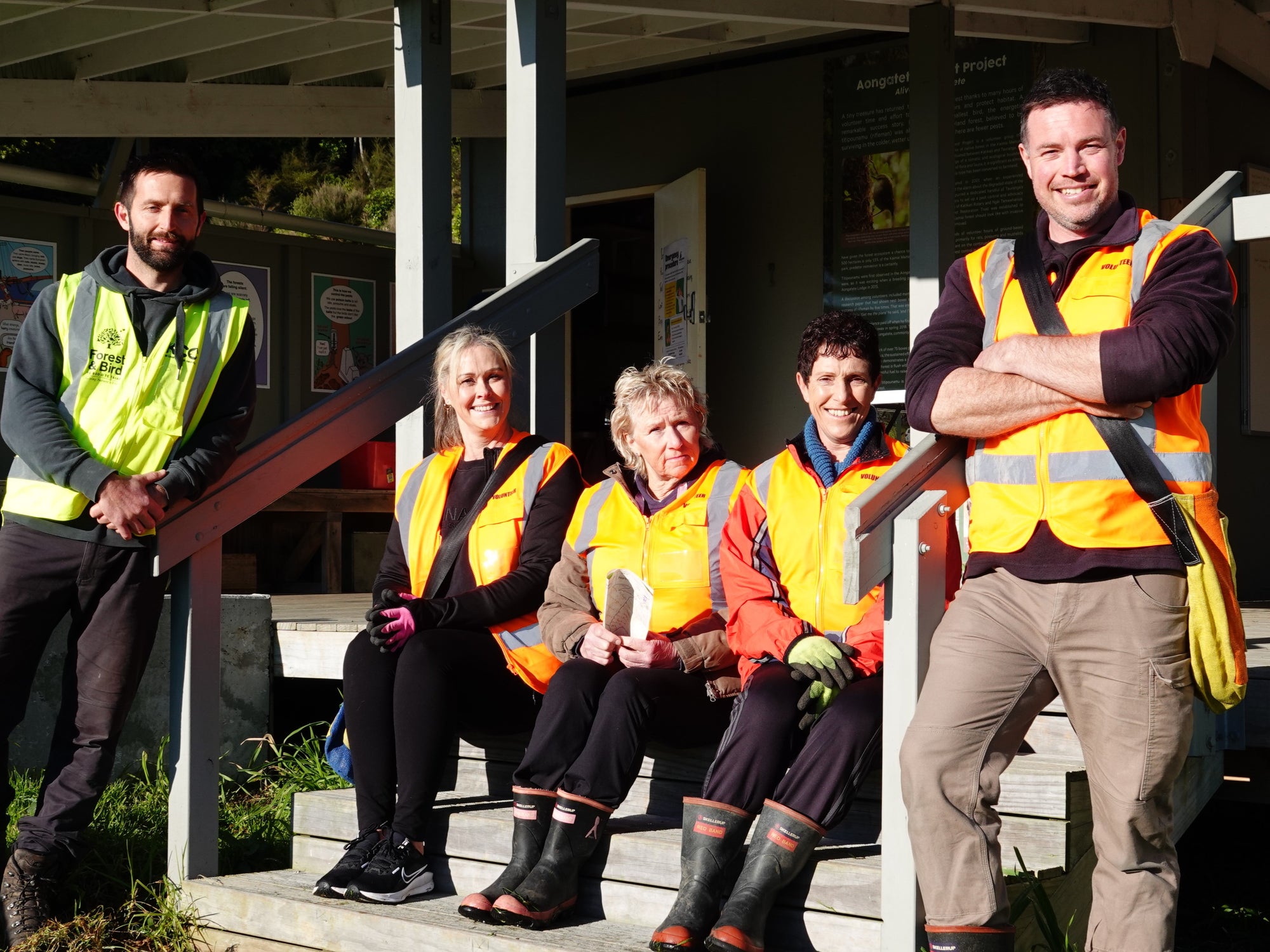 BeeNZ team volunteering 